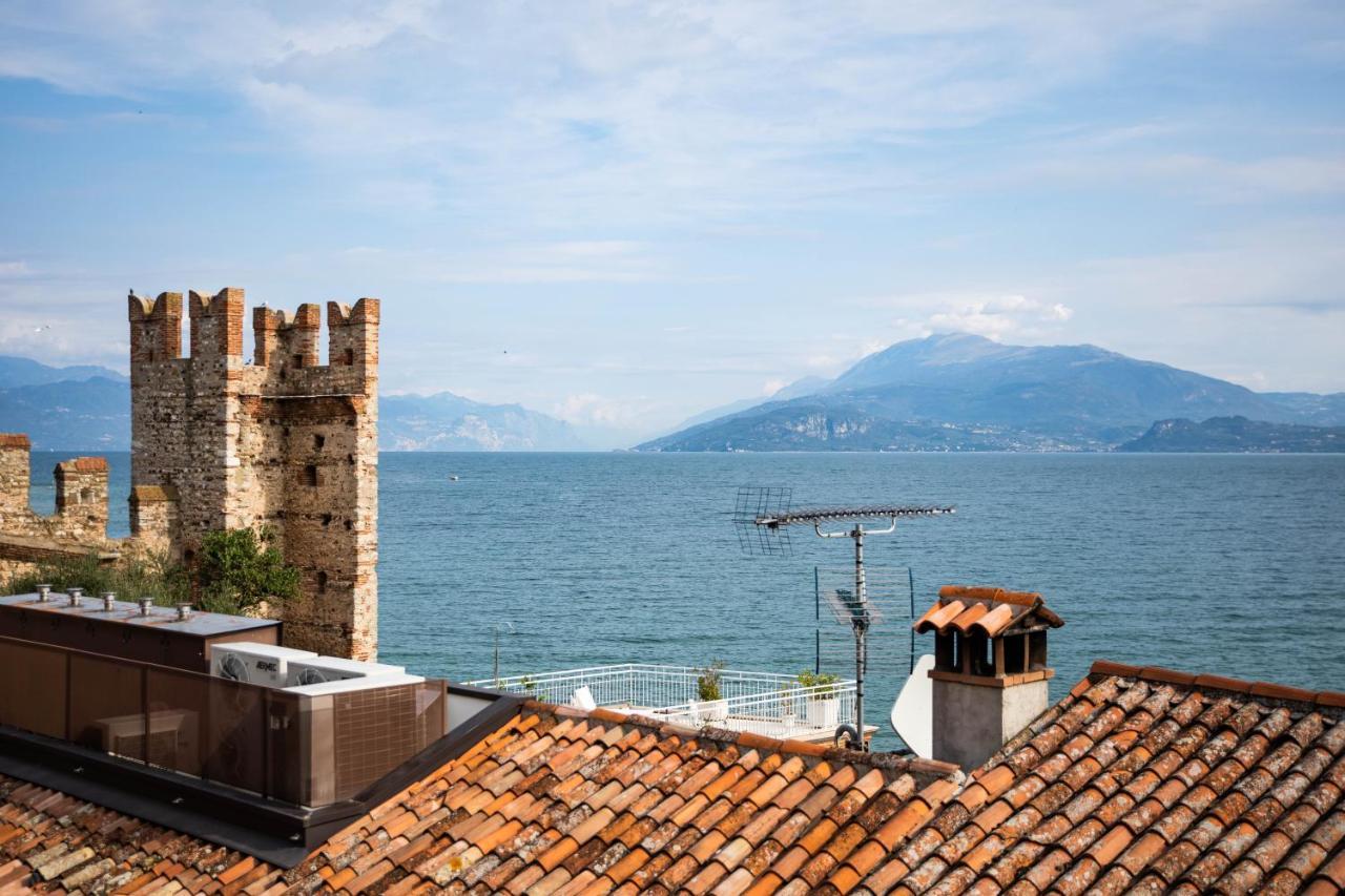 Hotel Degli Oleandri Sirmione Bagian luar foto