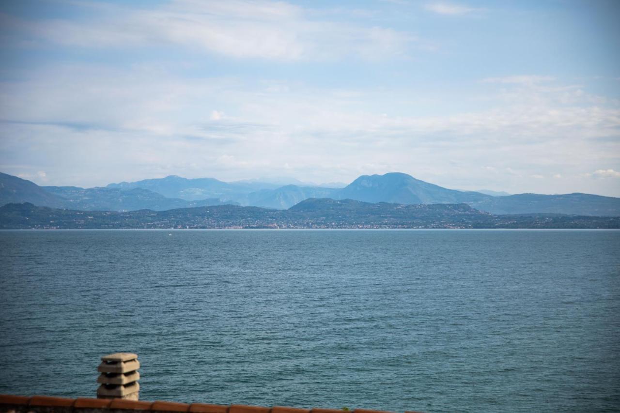 Hotel Degli Oleandri Sirmione Bagian luar foto