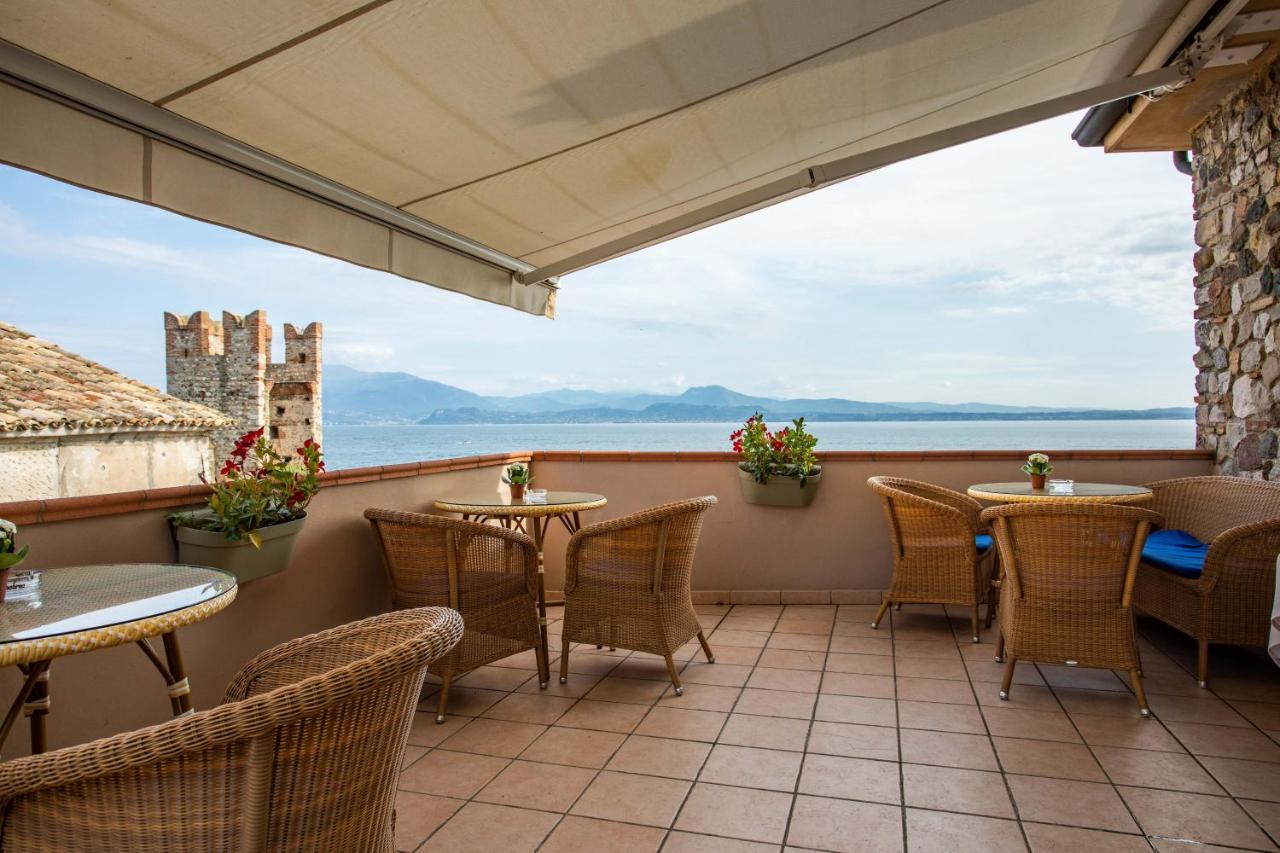 Hotel Degli Oleandri Sirmione Bagian luar foto