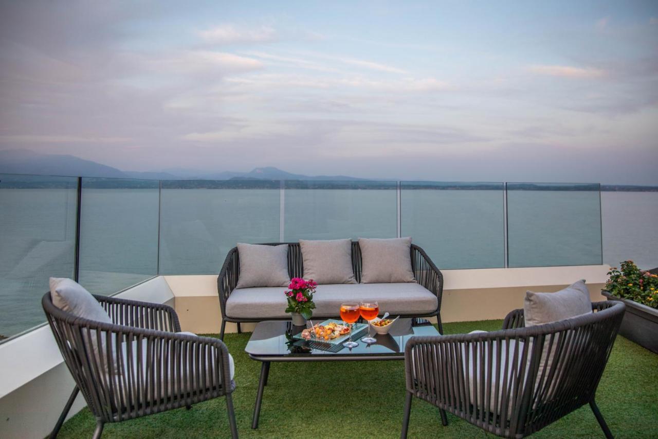Hotel Degli Oleandri Sirmione Bagian luar foto