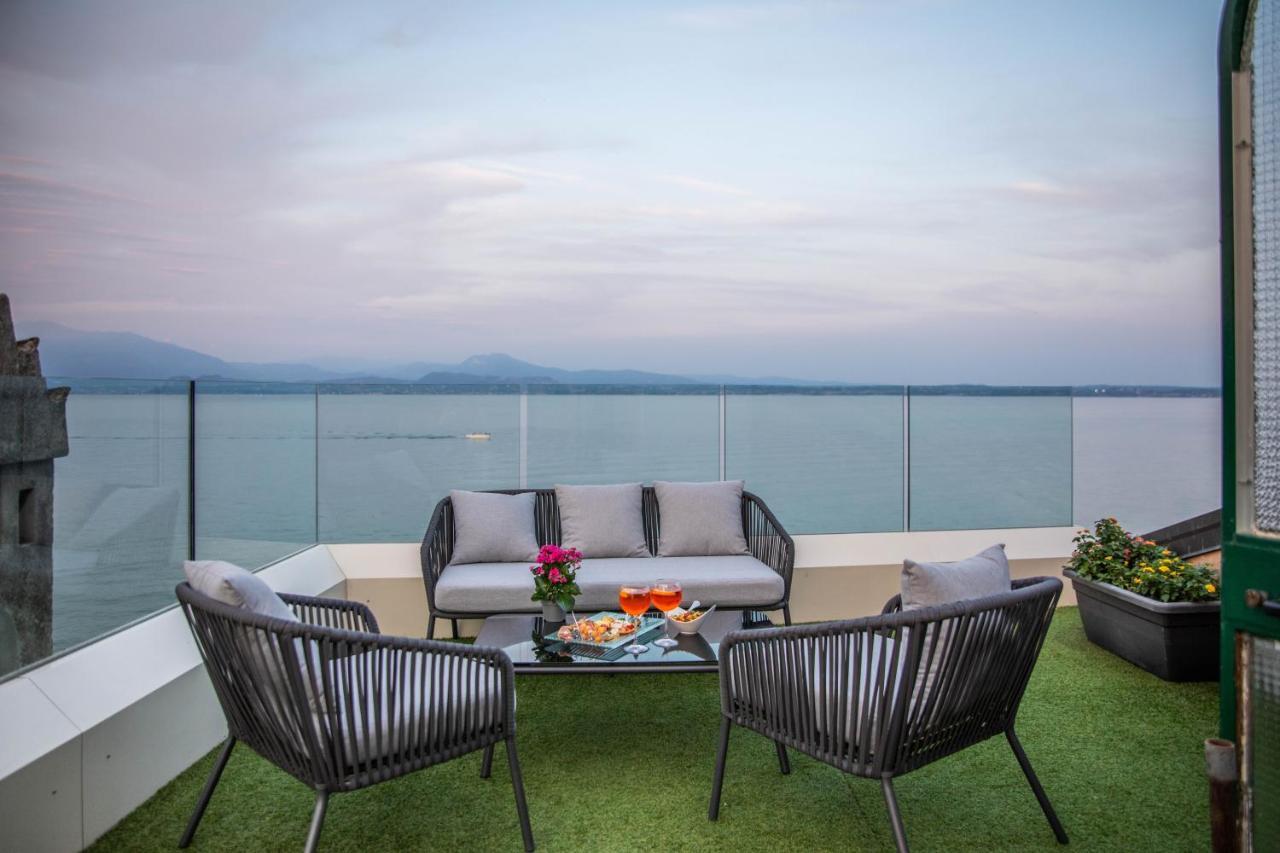 Hotel Degli Oleandri Sirmione Bagian luar foto