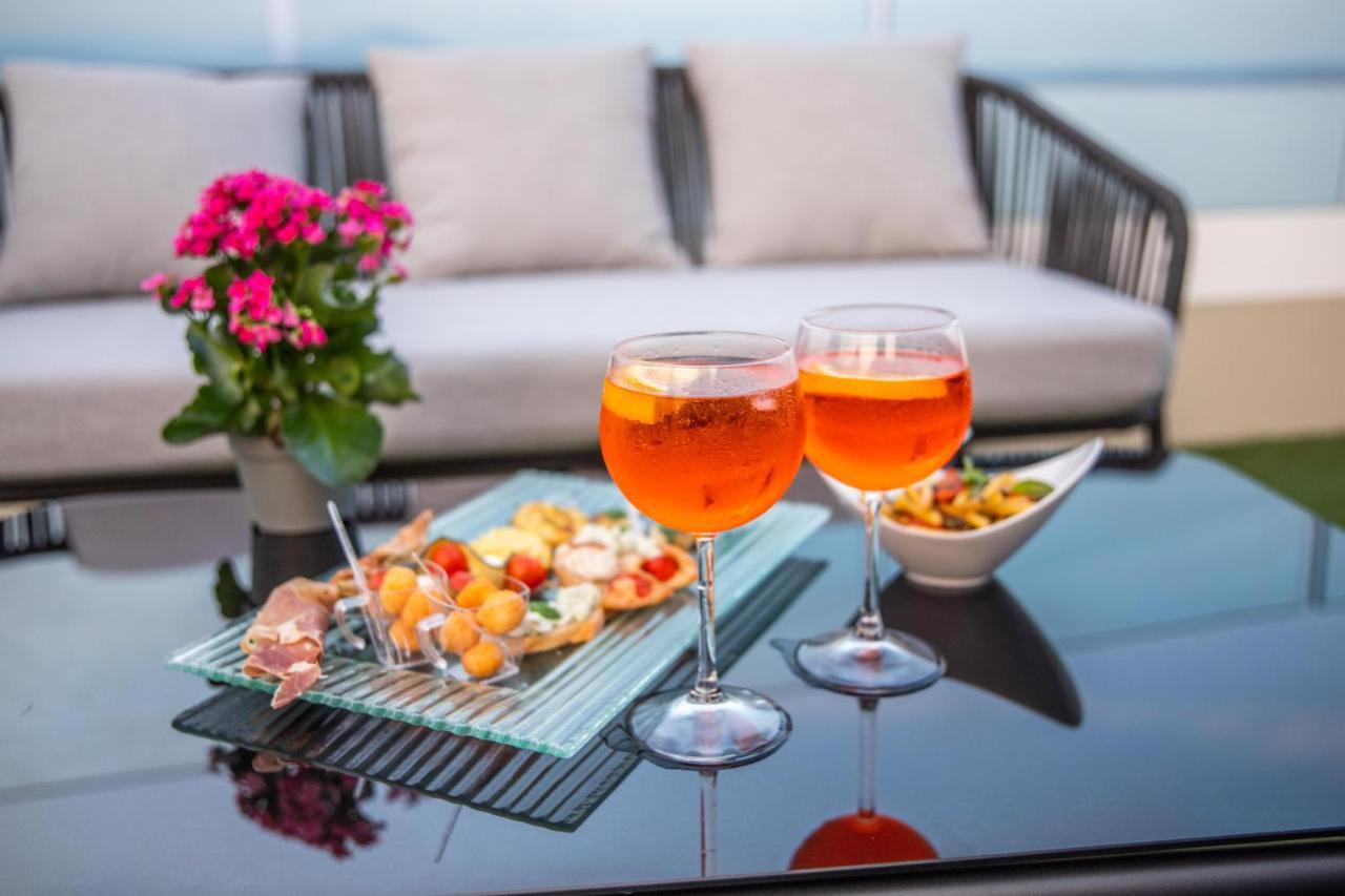 Hotel Degli Oleandri Sirmione Bagian luar foto