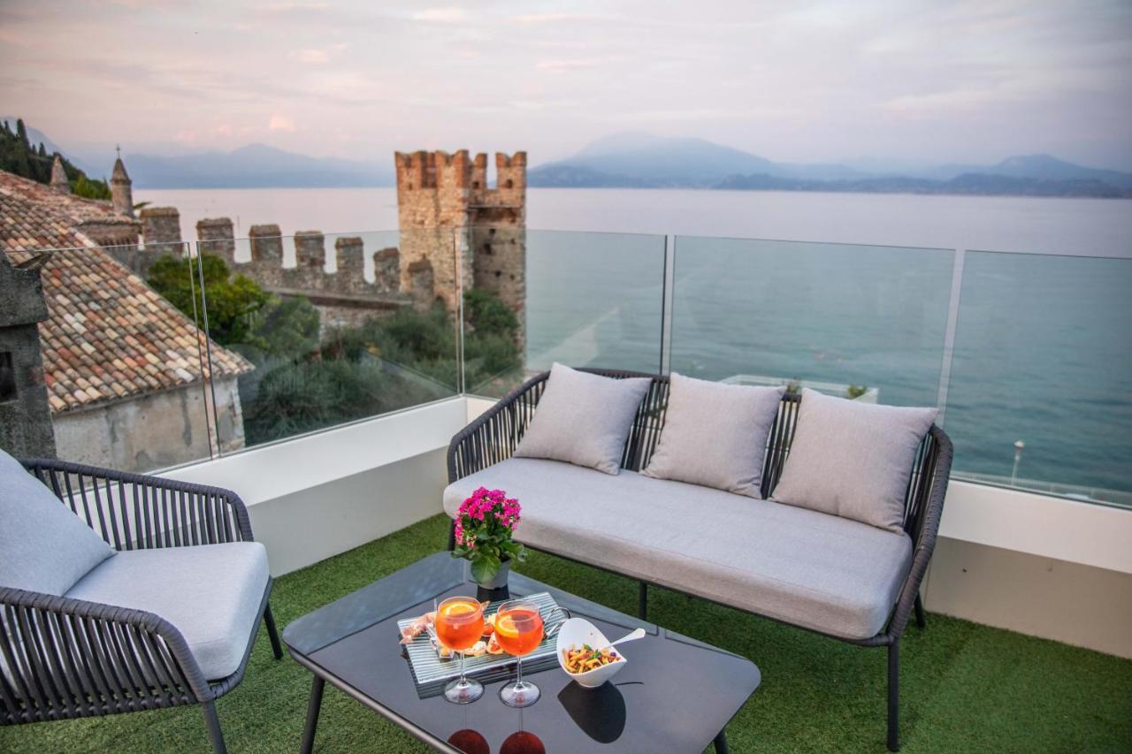 Hotel Degli Oleandri Sirmione Bagian luar foto