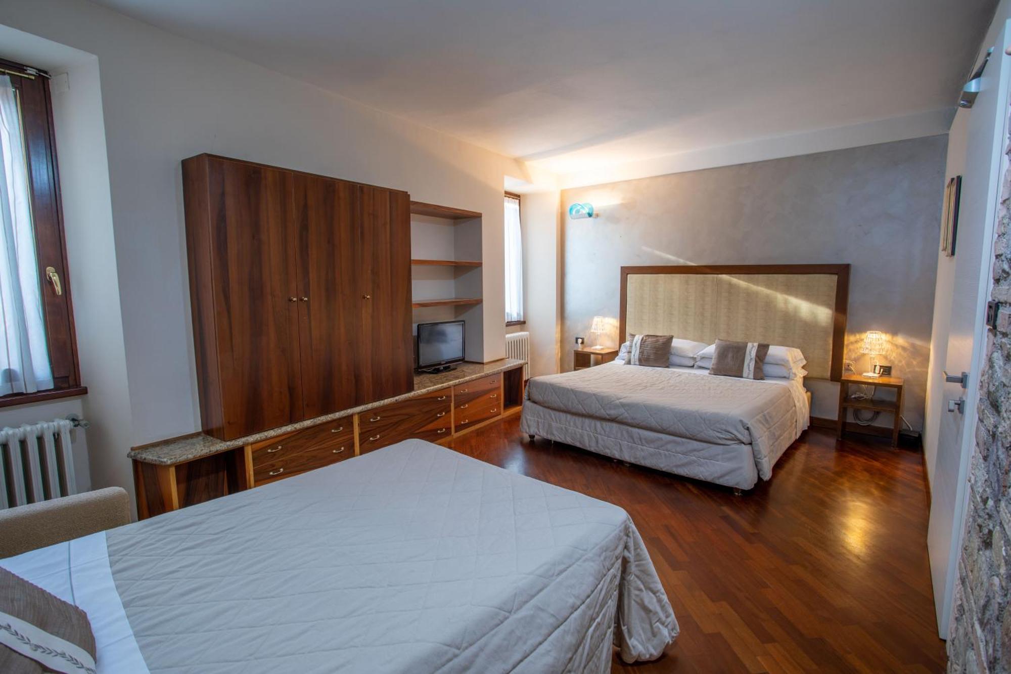 Hotel Degli Oleandri Sirmione Bagian luar foto