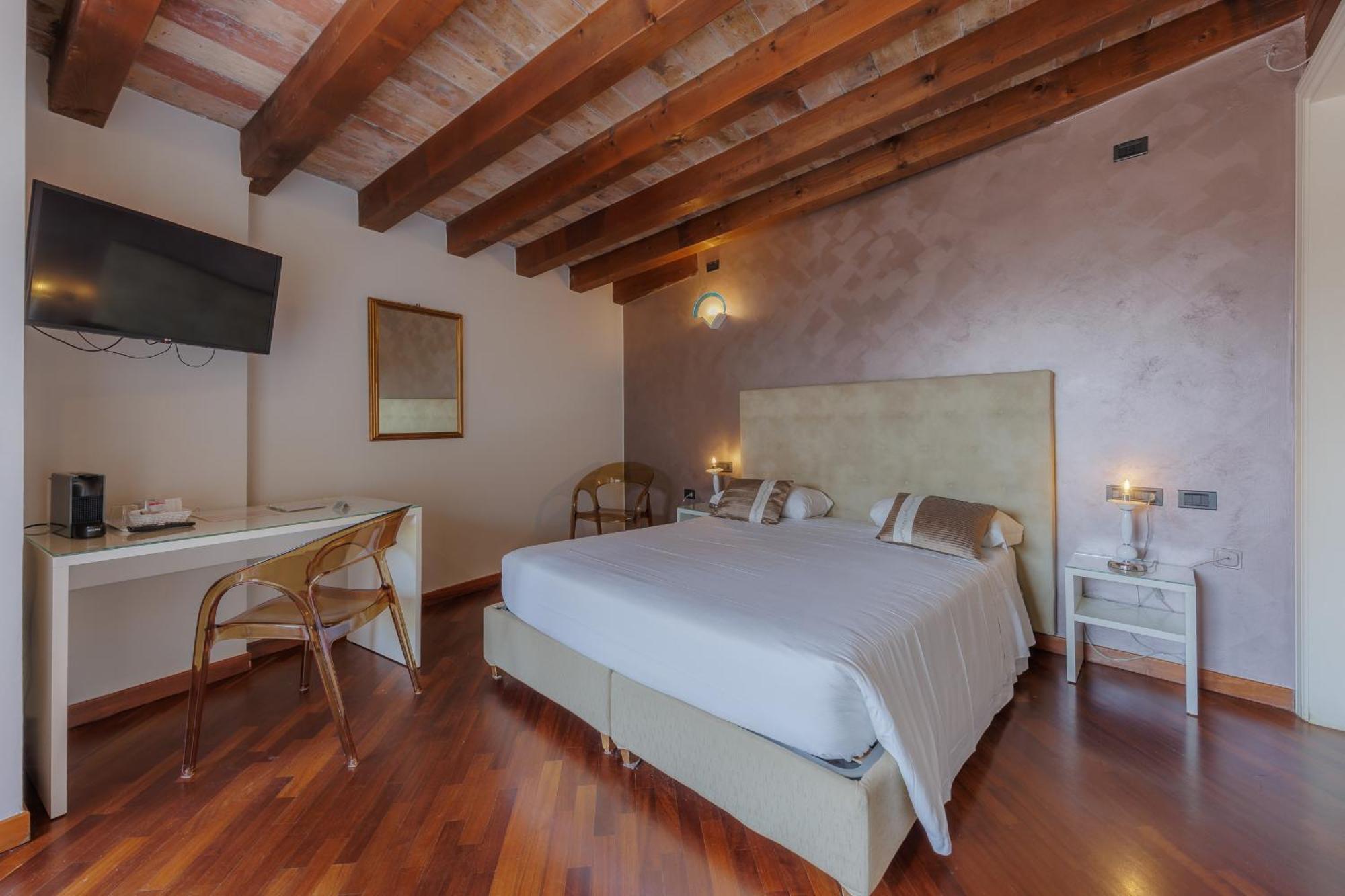 Hotel Degli Oleandri Sirmione Bagian luar foto