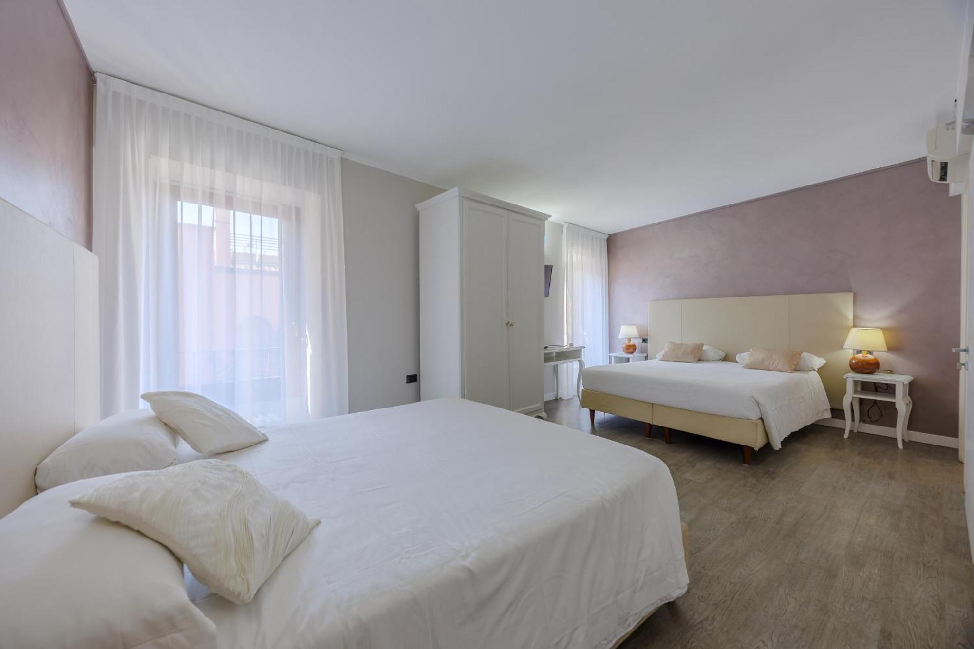 Hotel Degli Oleandri Sirmione Bagian luar foto
