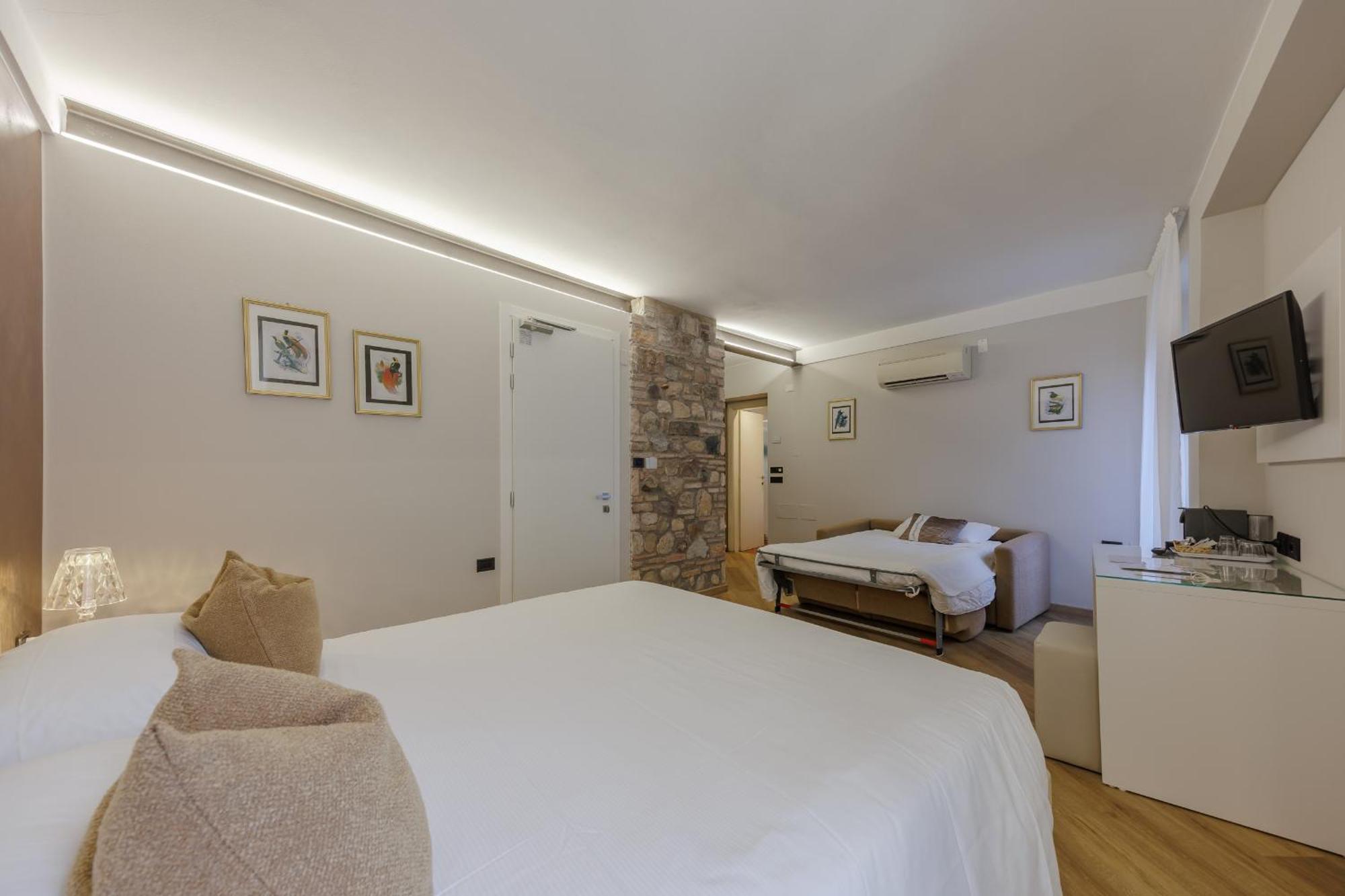 Hotel Degli Oleandri Sirmione Bagian luar foto
